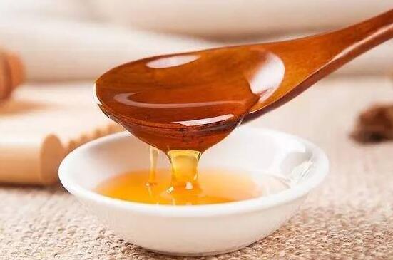 蜜蜂反復逃跑是蜂王不在嗎（蜜蜂一逃再逃，原因無非3個）