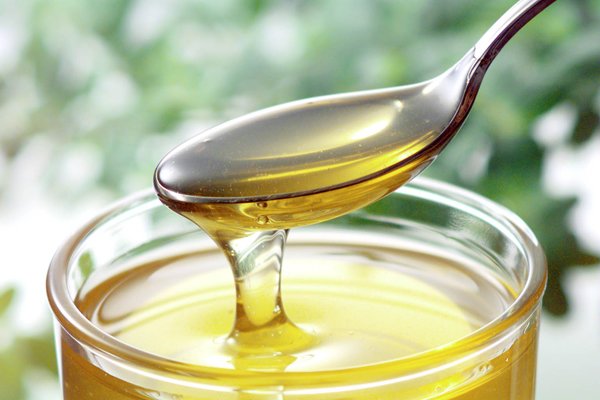 結(jié)晶蜂蜜怎么辨別真假(結(jié)晶蜂蜜和不結(jié)晶蜂蜜哪個好) 結(jié)晶蜂蜜怎么辨別真假(結(jié)晶蜂蜜和不結(jié)晶蜂蜜哪個好)