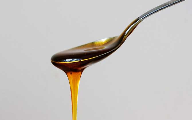 菊花茶加蜂蜜有什么好處和禁忌？